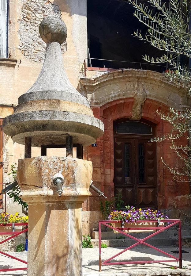 アンデューズ La Tour De Pezene Bed & Breakfast エクステリア 写真