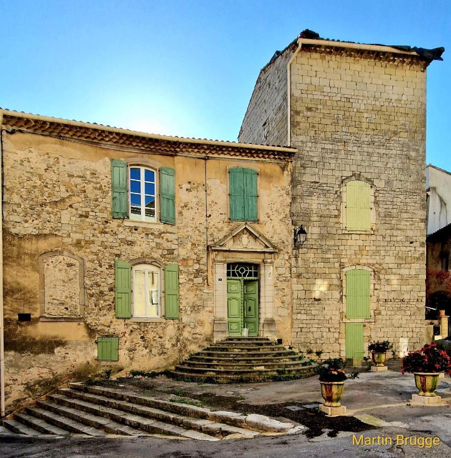 アンデューズ La Tour De Pezene Bed & Breakfast エクステリア 写真