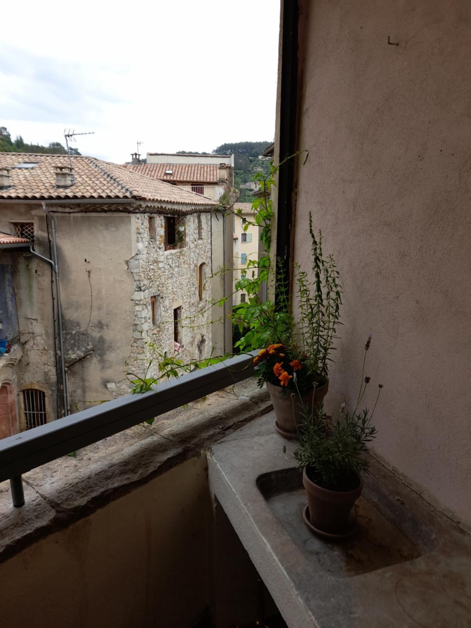 アンデューズ La Tour De Pezene Bed & Breakfast 部屋 写真